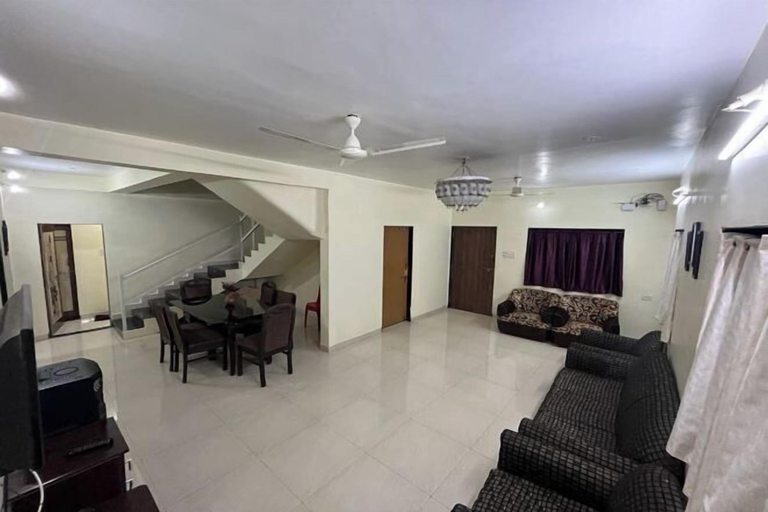 Living area 3, Savitri Bungalow, Satara