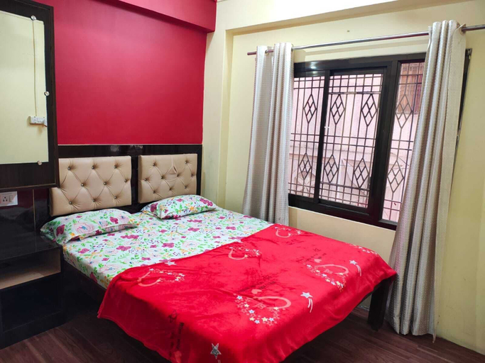 Room 2, Ansh P Guest House, Varanasi