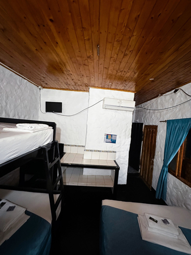 Bedroom 2, Hotel Mawill, Puerto Triunfo