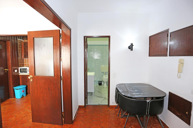 Room 2, V 06 - Apartment 6 in Seacliff Albufeira, Albufeira