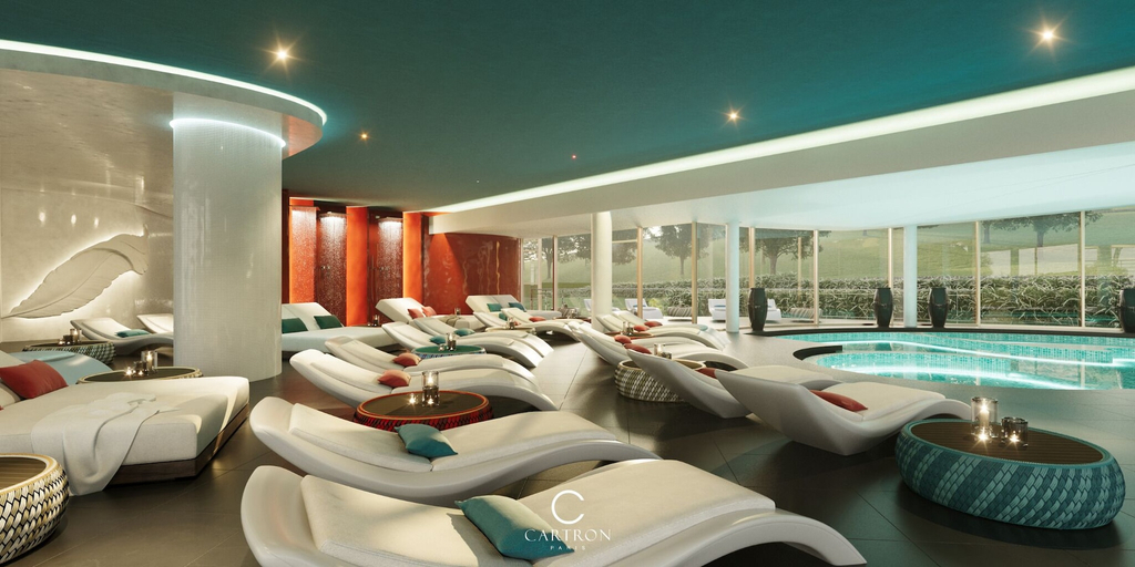 Indoor/outdoor pool, Royal Palace Hotel & Spa, Bas-Rhin