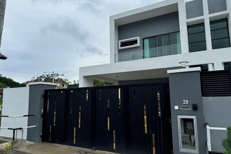 Exterior, Luxury 5BR Home w/ Private Pool, 18Pax, Netflix, Langkawi