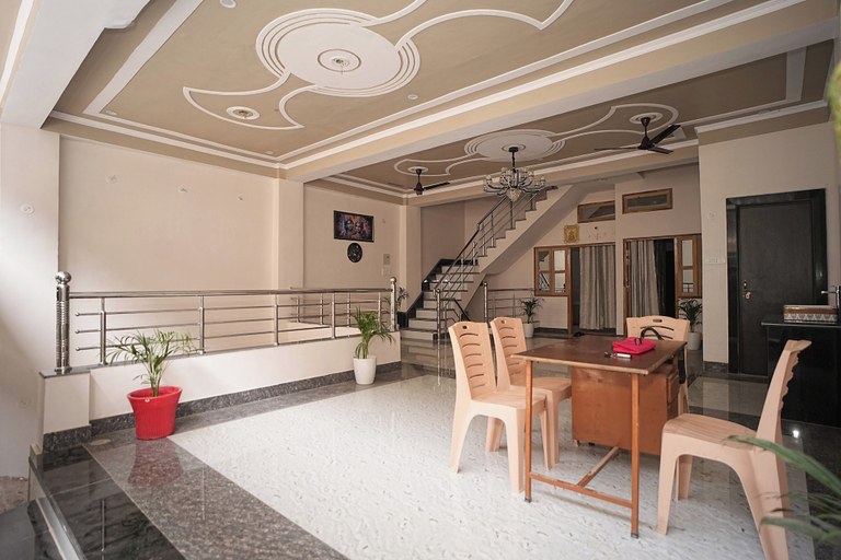 Room 2, Nidhipataye Homestay, Varanasi