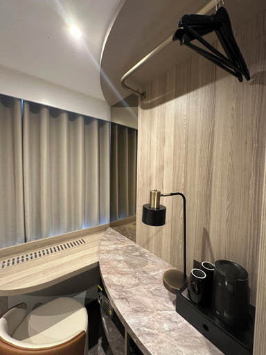 Bathroom 4, Mabledon Court Hotel, London