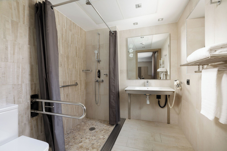 Bathroom 3, Civera Hotel, Teruel