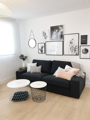 Living area 2, Suite Estébanes, Zaragoza