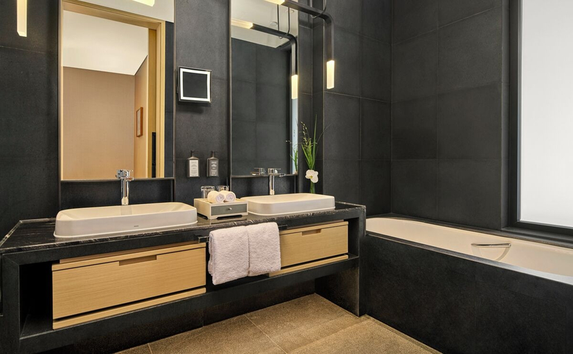 Bathroom 4, Secan Hotel Qingdao, Curio Collection By Hilton, Qingdao