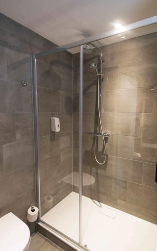 Bathroom 4, De Zoete Inval, Haarlemmerliede c.a.