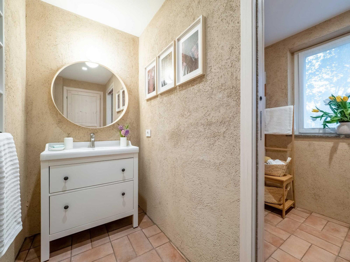 Room 5, Green Lodge - Apartment 3 - 1 BR 1 Bath, Novara