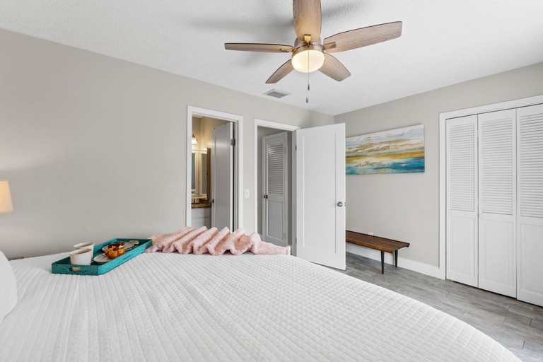 Bedroom 3, The Pink Flamingo by Book That Condo, Bay