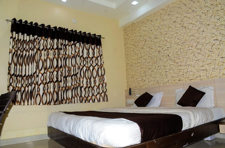 Bedroom 2, Hotel Shree Vallabh, Devbhumi Dwarka