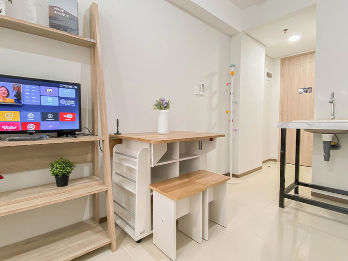 Room 3, Modern Minimalist With Wooden Touch Studio At Apartment Meikarta, Cikarang