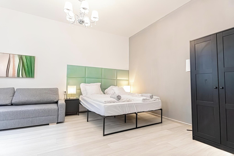 Primary image