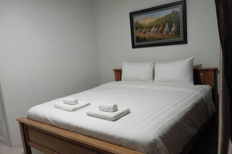 Room 5, Vs Place, Bang Bua Thong