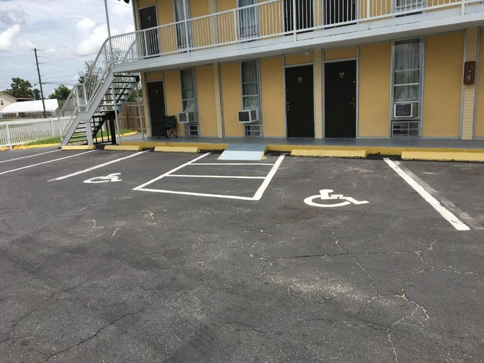 Property grounds 3, Hope Inn, Cook