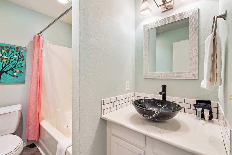 Bathroom 3, Epic Branson Skyline Sunsets - Secluded Sanctuary!, Taney