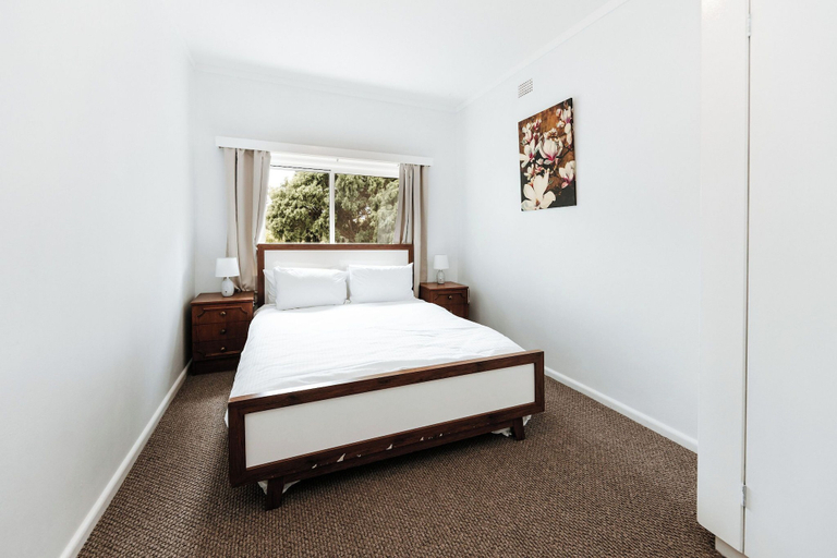 Room 2, The Waratah Escape Nowra, Shoalhaven - Pt A
