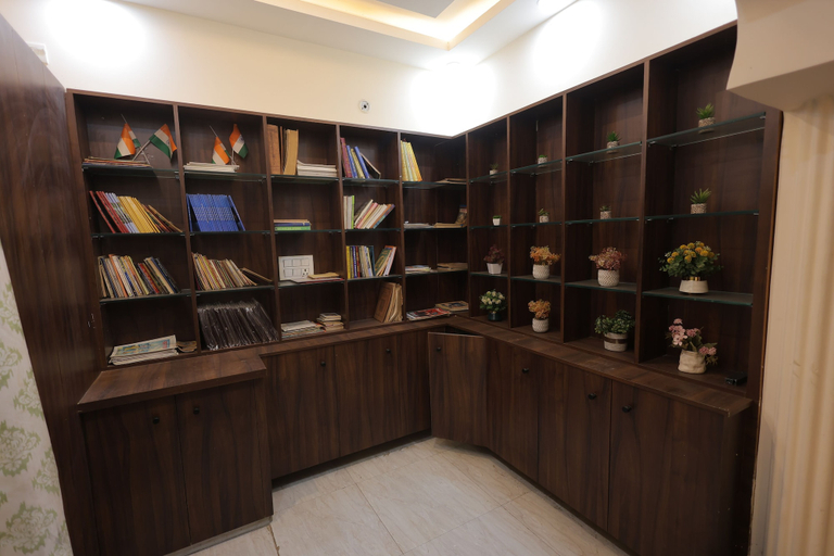Food & Drinks 5, Hotel Mango Tree, Vrindavan, Mathura