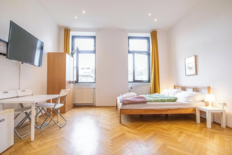 Others 4, Comfortable 3BR Danube & Millenium Tower, Wien