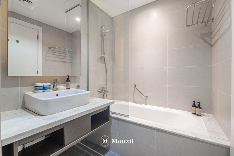 Bathroom 2, Manzil-Waterfront Studio in Business Bay, Dubai