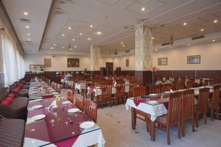 Food & Drinks 3, Hotel Glitz, Jaipur