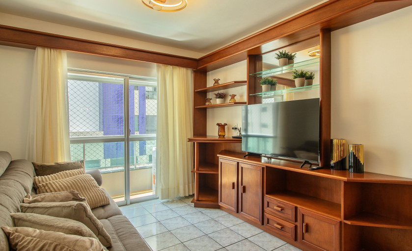 Living area, 3BR Apt w/ Balcony 100m From Beach Evz0601, Balneário Arroio do Silva
