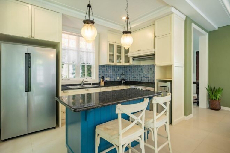 Private kitchen 5, Viki Nest by SooBali 4BR, Badung