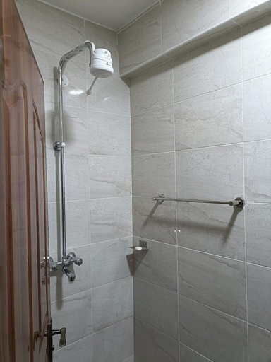 Bathroom 3, Sai Inn Eldoret, Kesses