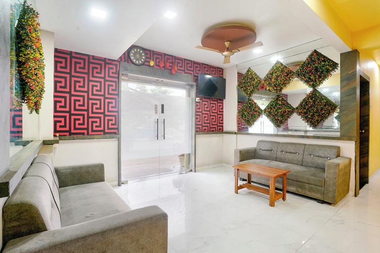 Lobby sitting area 2, Fabexpress Sagar Residency, Raigarh