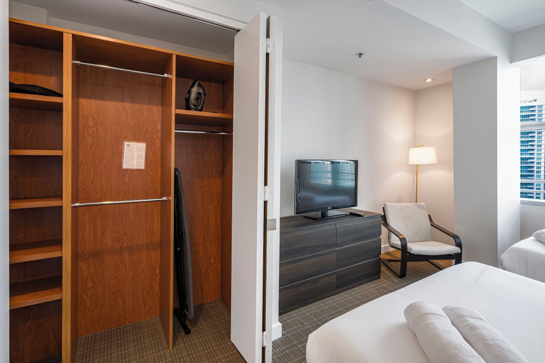 Room 5, Brickell Building - Miami's financial district - We Host, Miami-Dade