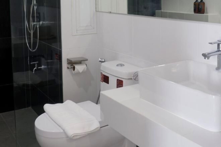 Bathroom 4, Darin Chiangmai Hotel and Residence, Muang Chiang Mai