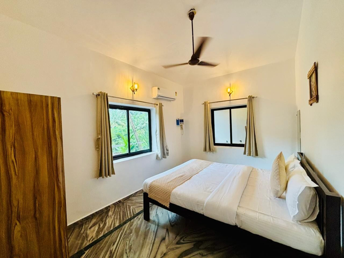 Room 2, Zuna Stayz Morjim Goa, North Goa