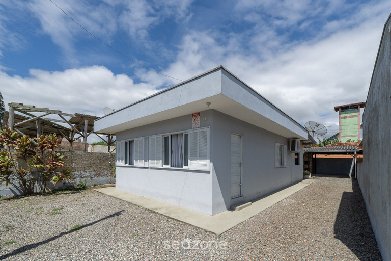 Exterior 5, 3BR Home w/ BBQ 100m From Beach Rpr056, Penha