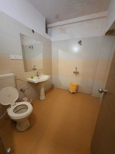 Bathroom 3, Hotel vrinda palace, Jaisalmer