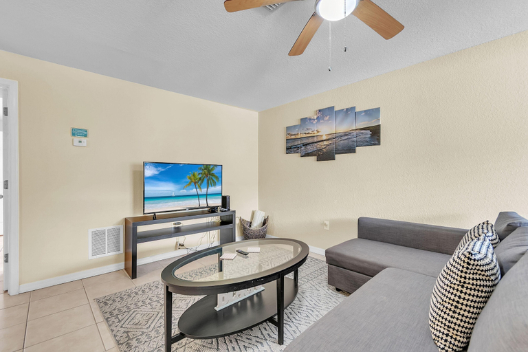 Living area 3, Indian Oaks #15 - Sun and Fun, Pinellas