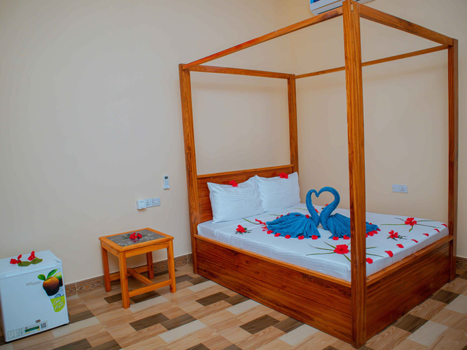 Room 4, Tumaini Bungalows, Kaskazini 'A'