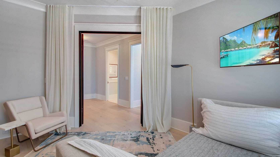Bedroom 3, 710 Ocean Boulevard Avantstay Oceanfront, Private Pool + Rooftop Deck, Charleston