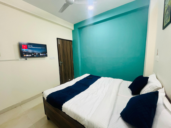 Room 5, Roomshala Hotel Anmol, Delhi