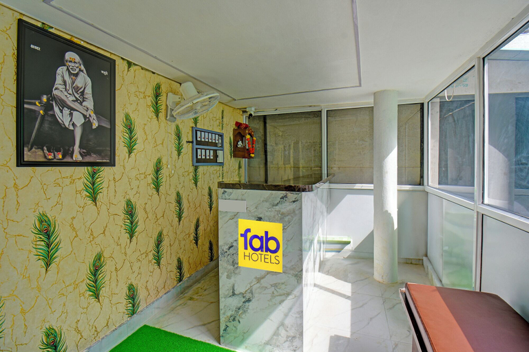 Reception 5, Fabhotel Shree Sai Inn, Pune