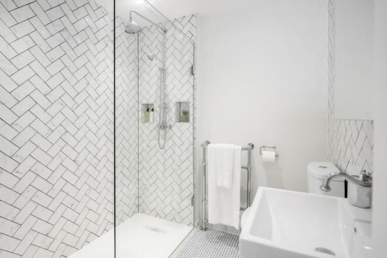 Bathroom 3, Kula London - Fitzrovia Newman St, London
