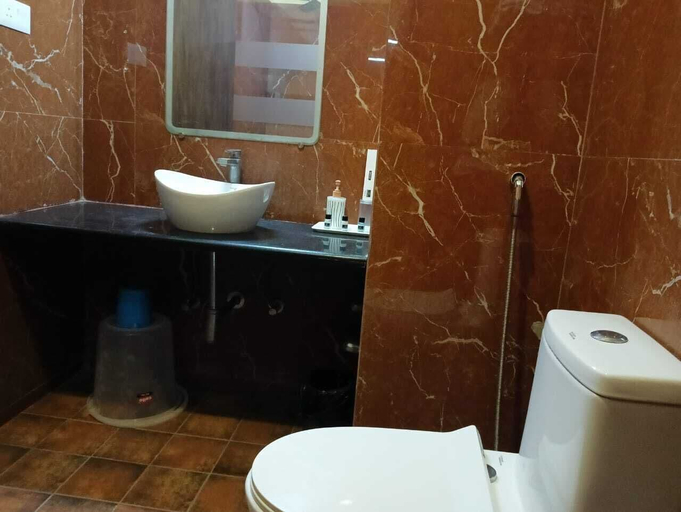 Bathroom 4, HOTEL ZION INN, Varanasi