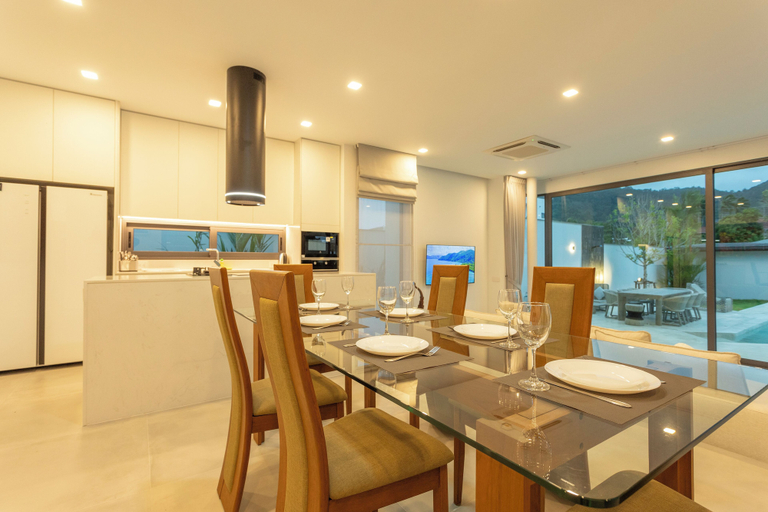 Dining, 3BR Villa Hill Views Saltwater Pool V133, Pulau Phuket