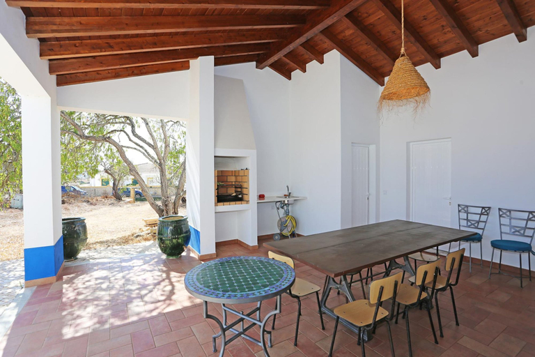 Room 4, D13 - Eiras Velhas Holiday House in Alm Dena, Lagos