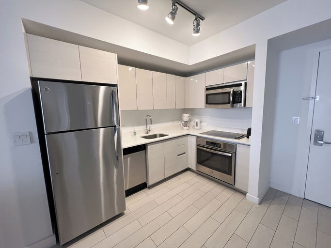 Private kitchen 2, Luxury Great View 1503, Broward