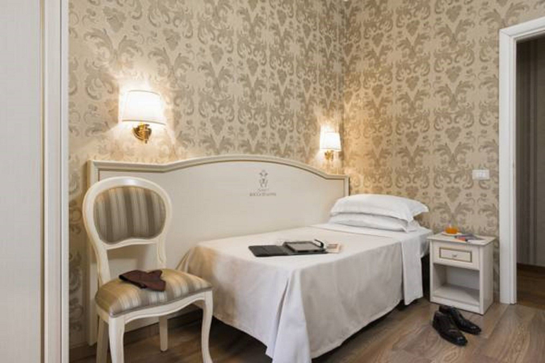 Bedroom 3, Relais Bocca di Leone, Rome
