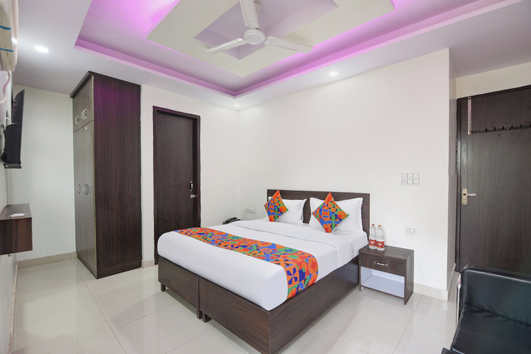 Room 5, Fabhotel Dd Green Residency, Delhi