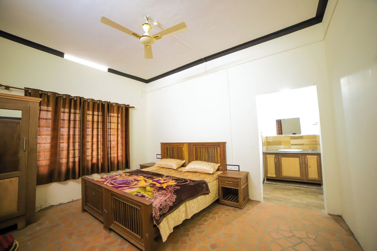 Room 4, Grace Waters Home Stay, Idukki