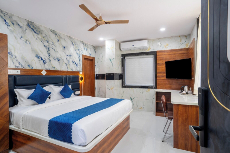 Room 4, Vedha Sri Guest Inn, Ranga Reddy