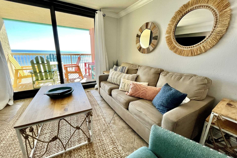 Living area 2, Harbour Place 511 3 Bedroom Condo by RedAwning, Baldwin