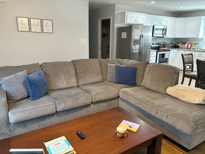 Living area 2, Welcometohickory, Catawba